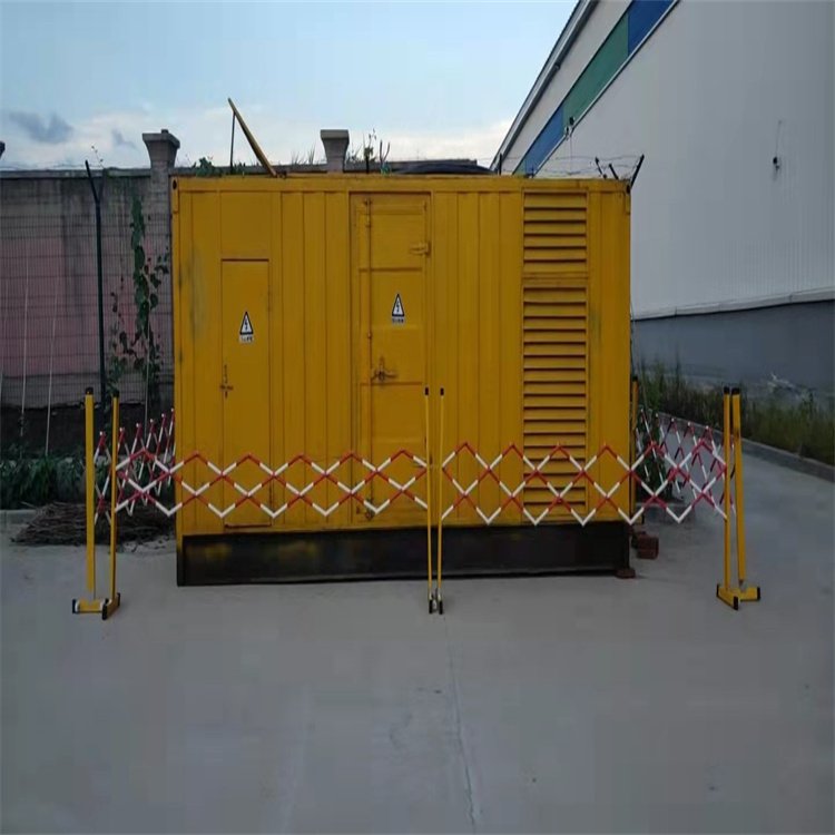 炉霍发电机组油箱盖上留出小气孔有什么用？