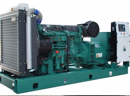 炉霍升级现有发电机组的成本大概是多少？